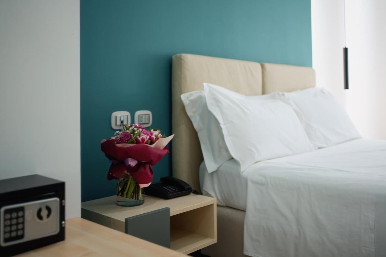Plana Hotel Caserta Zewnętrze zdjęcie