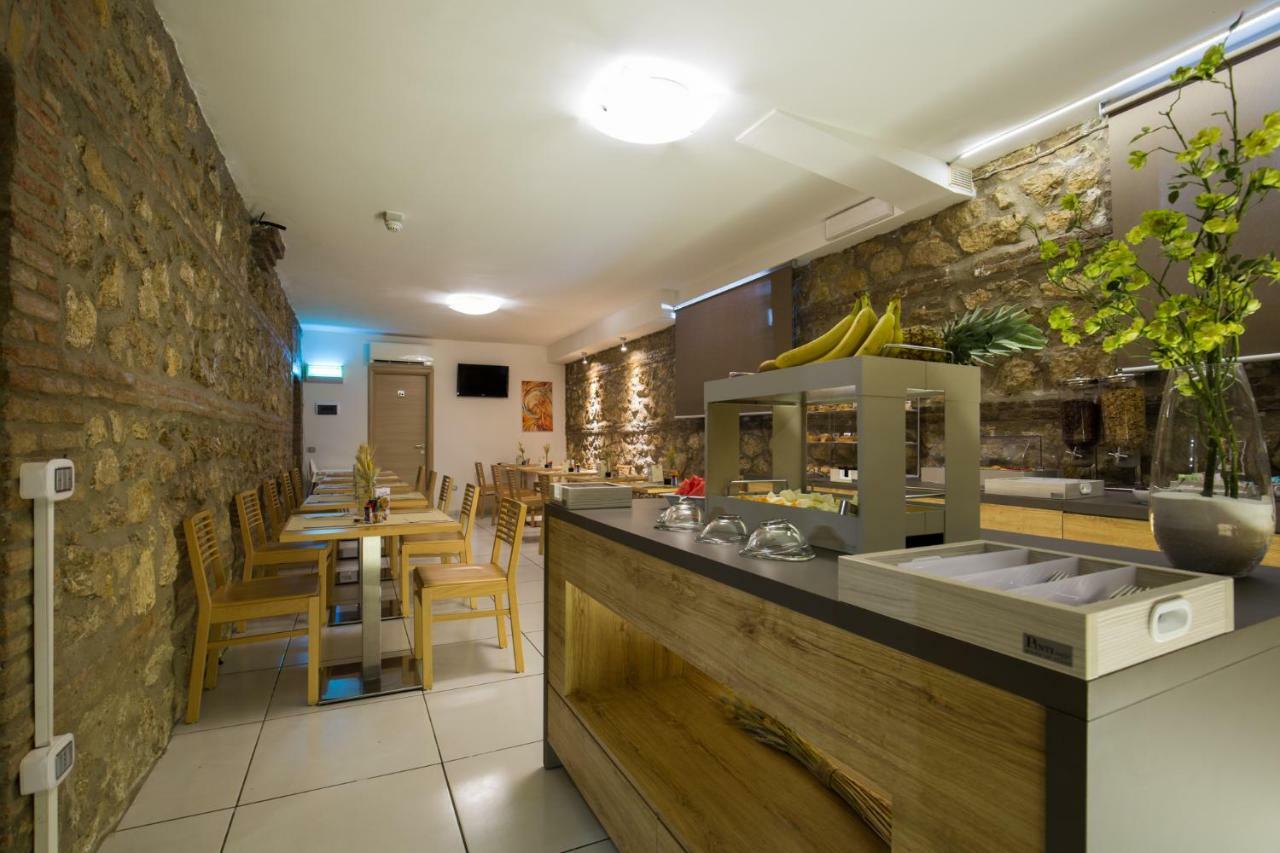 Plana Hotel Caserta Zewnętrze zdjęcie